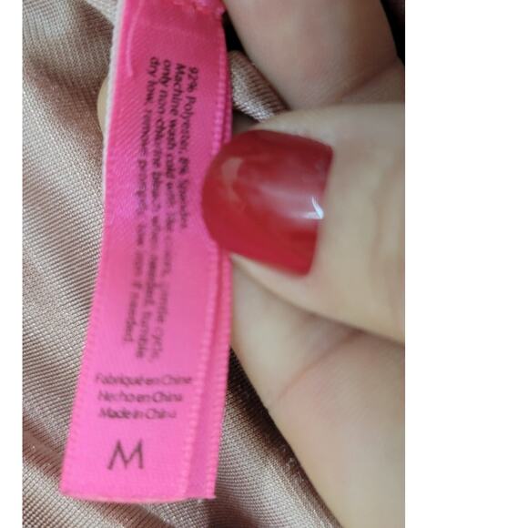 Betsey Johnson Pajamas Womens Medium 2 Piece Set Crushed Pink Velvet Pajamas - Picture 10 of 11